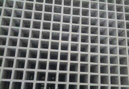 【樹(shù)脂玻璃鋼格柵養(yǎng)殖場(chǎng)排水溝玻璃鋼蓋板格柵】- 